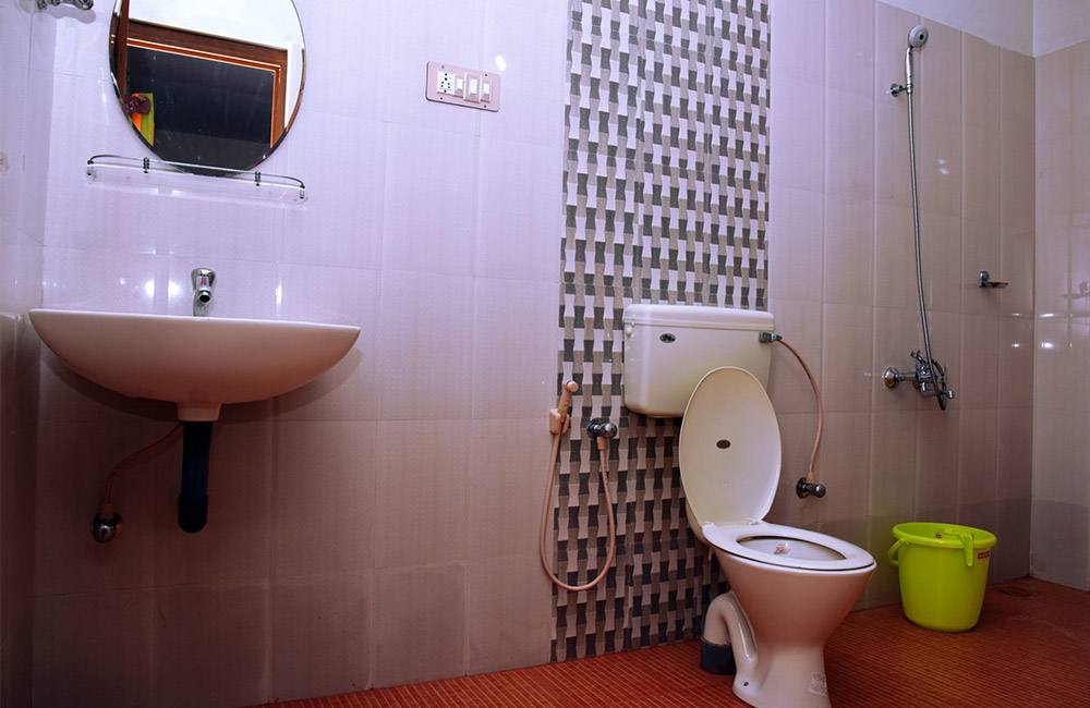 Thottada-Beach-House-Bathrooms-k